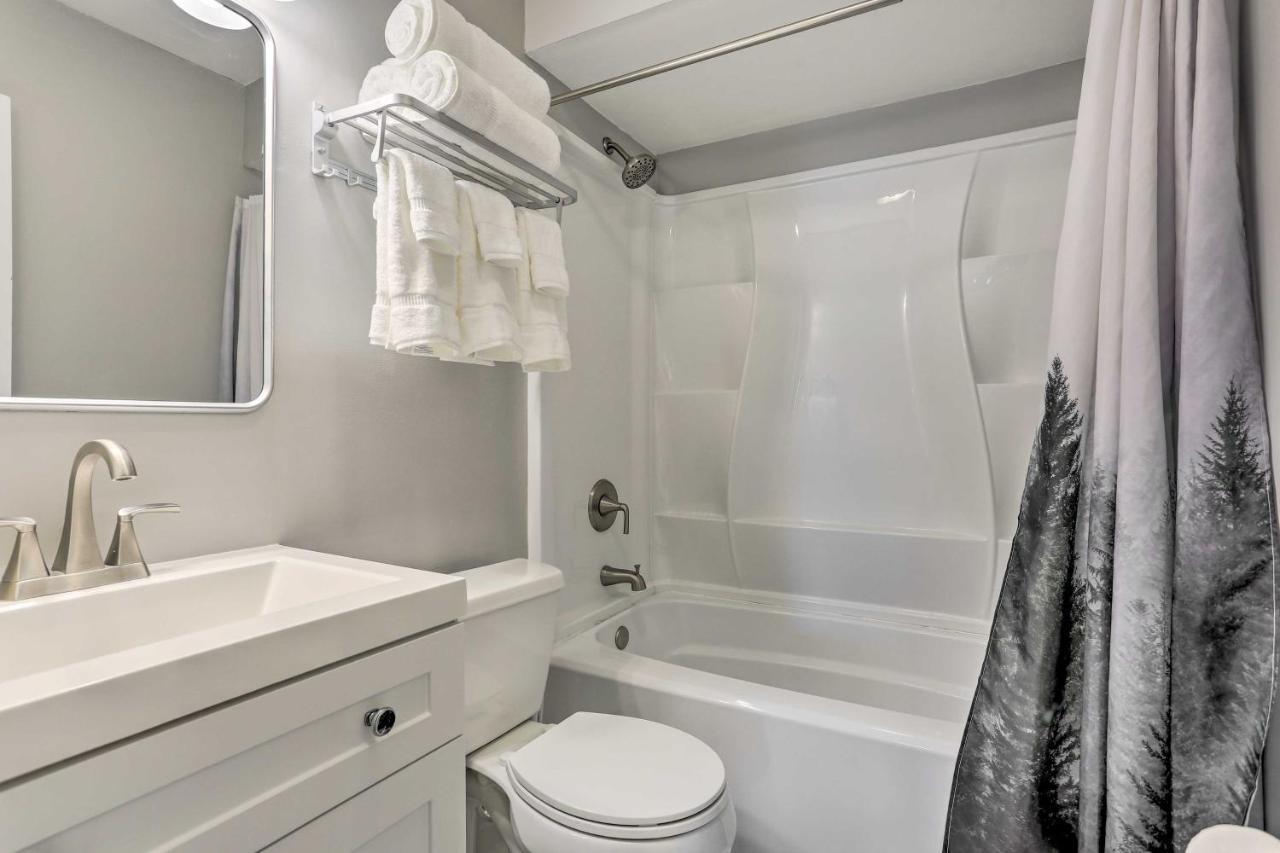 Vernon Township Condo - Walk To Ski Resort! Екстериор снимка
